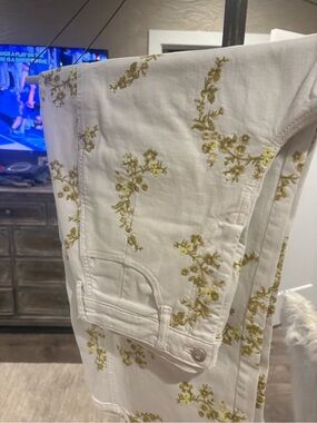 Anthropologie White Cropped Jeans with Olive Floral Embroidery